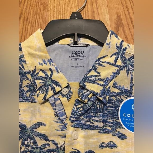 Izod Saltwater Relaxed Classics Button Down - Picture 2 of 2